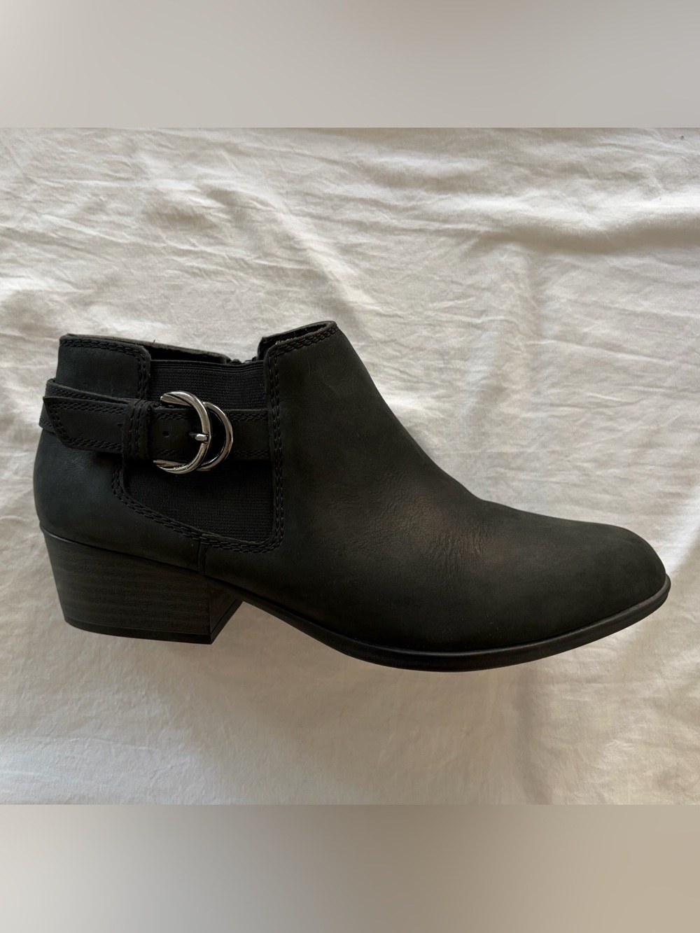 Clarks Collection Adreena Black Ankle Boot Silver Buckle Great Cond Sz 11